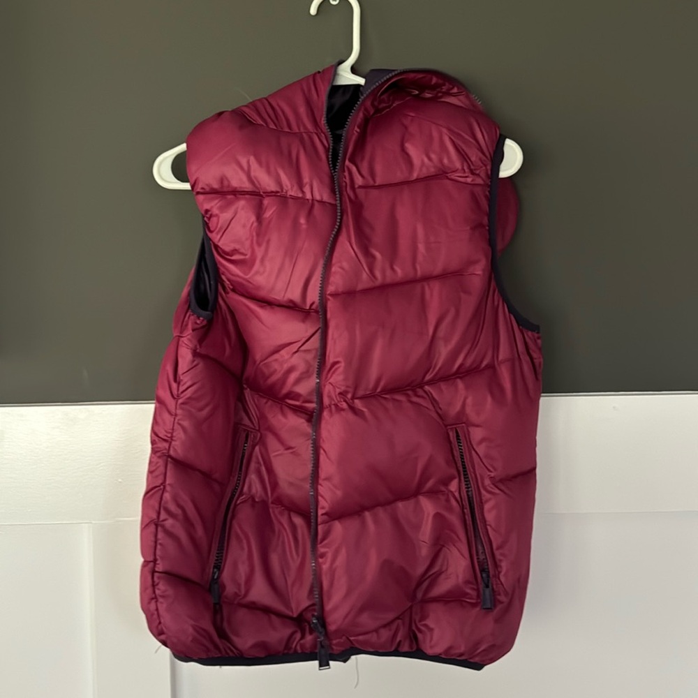 Reversible vest